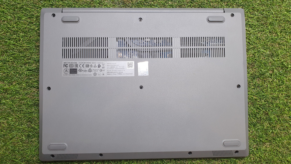 Ноутбук Lenovo Pentium/4Gb