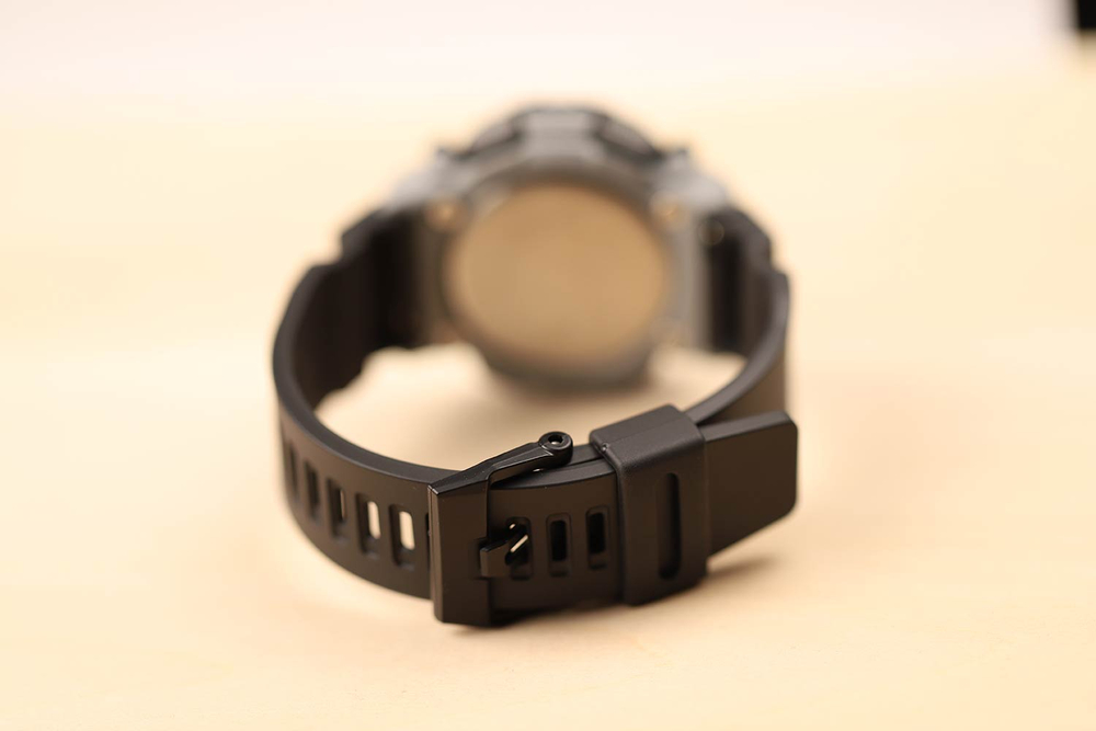 Часы Casio GA-2200M-1AER