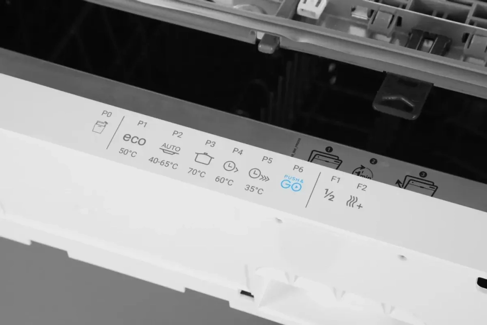 Встраиваемая посудомоечная машина Indesit DI 4C68