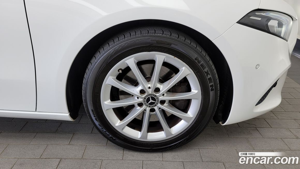 Mercedes-Benz A-Class W177 A220 Sedan (03.2020)