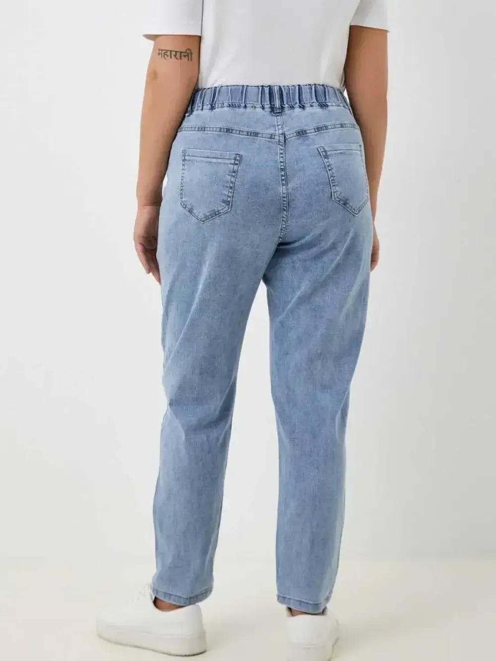 Джинсы на резинке