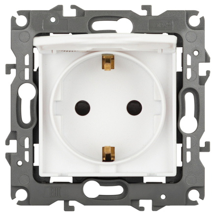 Розетка ЭРА Серия 12 12-2103-01М , 2P+E Schuko со шторками с крышкой, 16А-250В, белый матовый