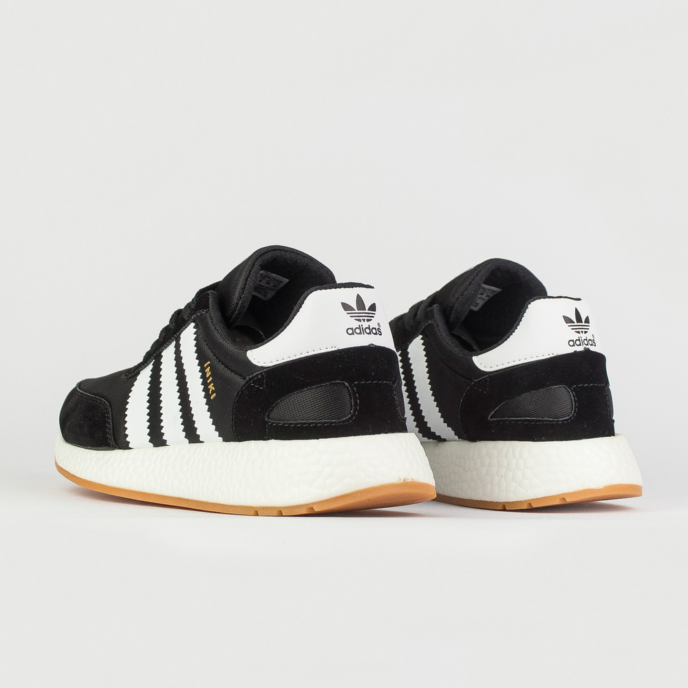 Кроссовки Adidas Iniki Runner Boost Wmns Black / White / Wh. Str