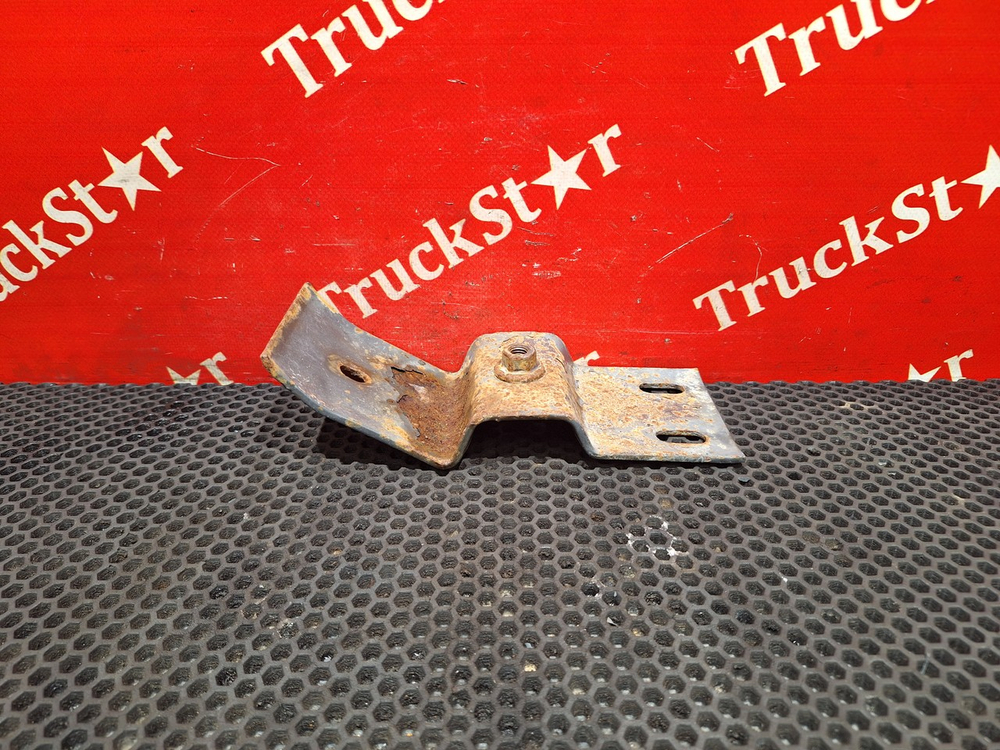 Кронштейн крыла заднего 2018г.