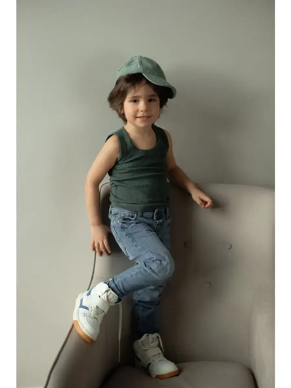 Темно-зеленая майка детская базовая