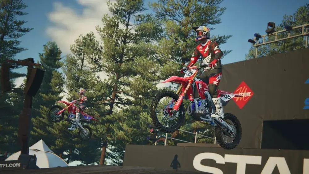 Игра Monster Energy Supercross 25 (Английская версия) для PlayStation 5