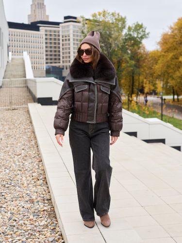 Комбинированный шоколадный пуховик с мехом