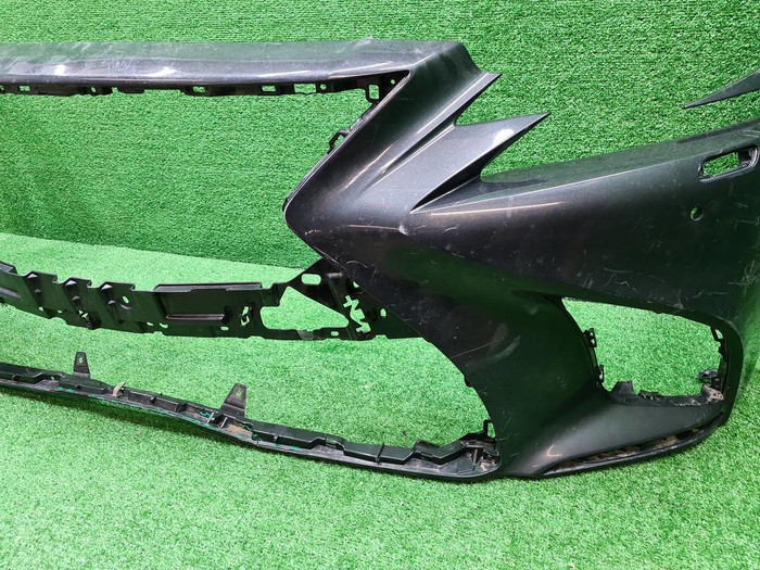 Бампер передний Lexus LS 5 (2017-2021)