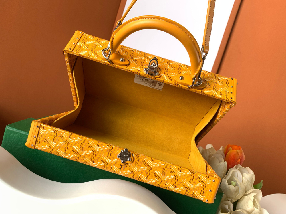 Goyard Grand Hotel Trunk Bag