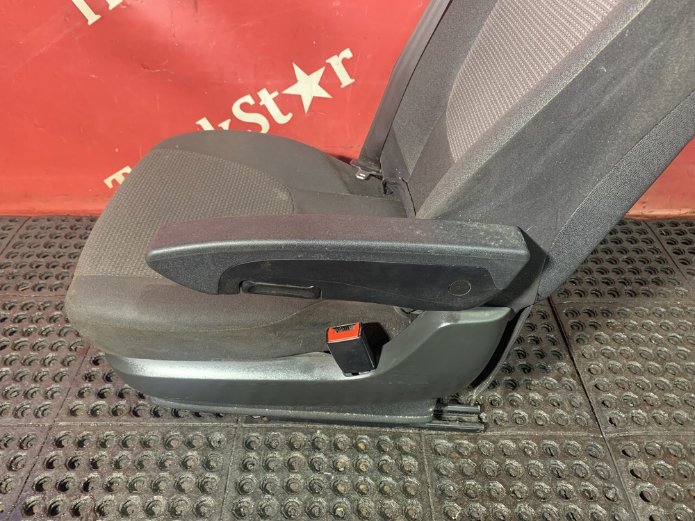 Сиденье пассажирское механическое