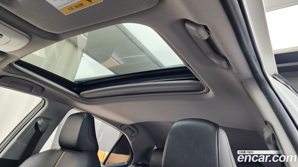 Toyota Camry (XV70) 2.5 XLE Hybrid (08.2019)