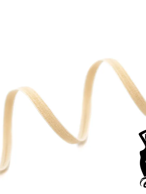 126 Резинка бельевая 4 мм, телесный 126