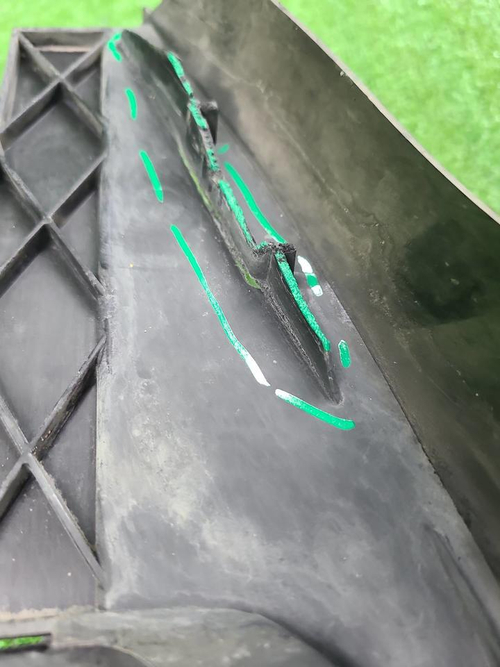 Воздуховод радиатора нижний BMW X5 G05 (2018-2023)