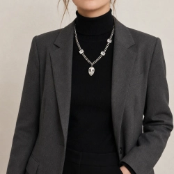 Колье Oubi Yabi «Серебряная маска» Silver