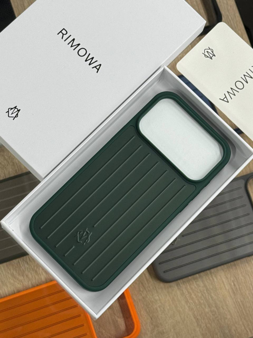 Чехол на iPhone 17 Pro Max Rimowa