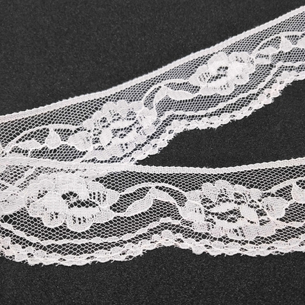 Кружево 32 мм, цвет белый, намотка 25 м (10206100/121114/009893/01_Испания)