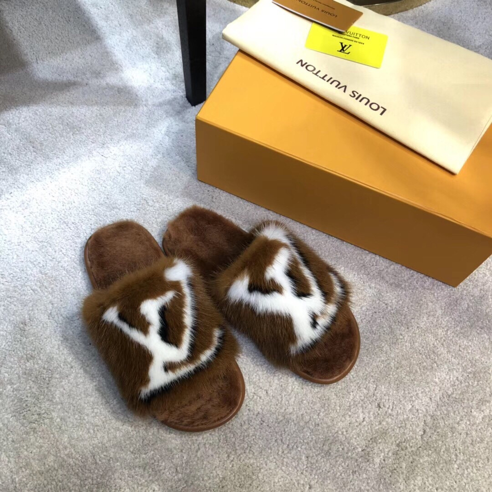 Louis Vuitton Fur Slide