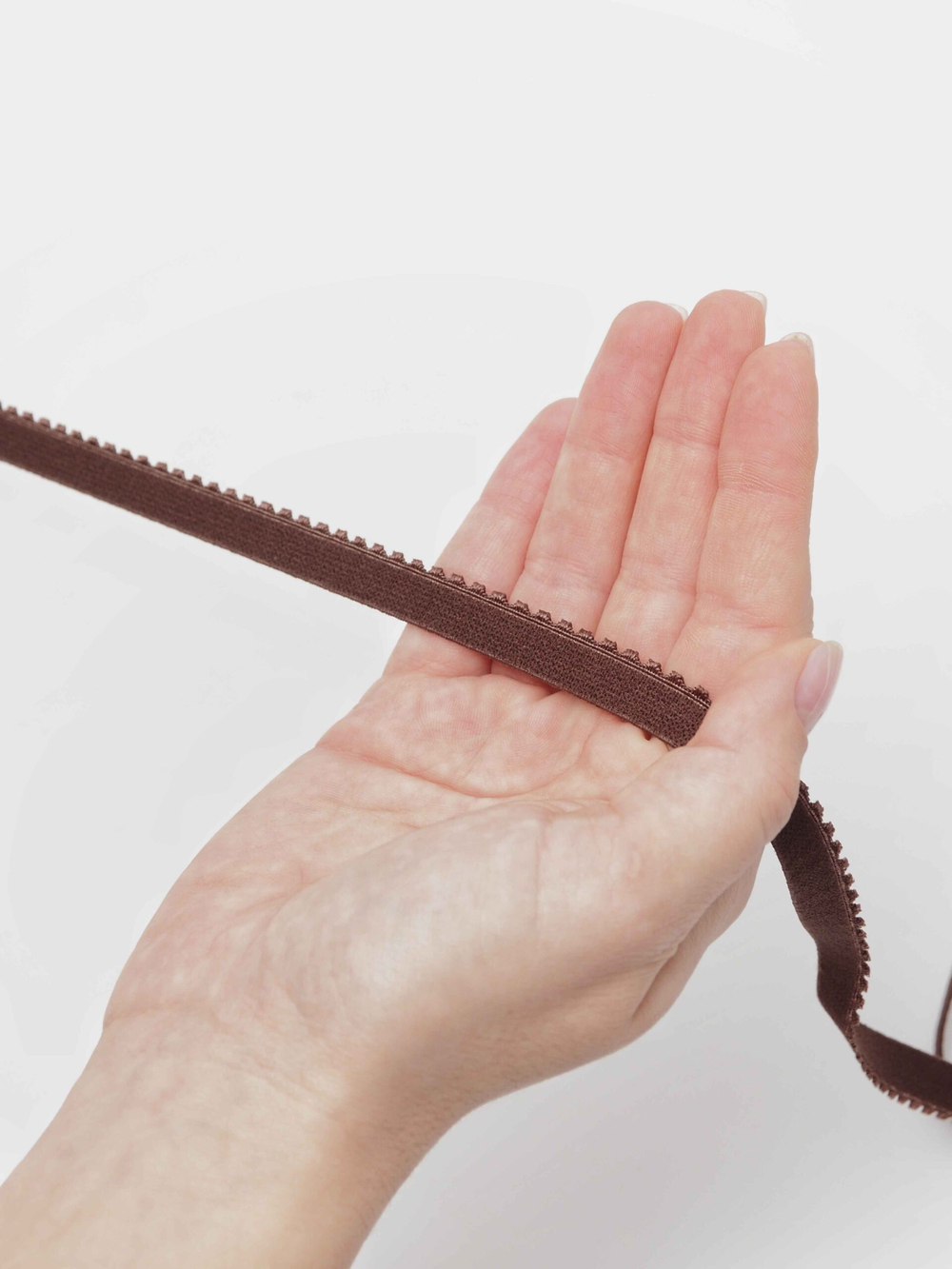 Резинка отделочная шоколад ажурная ширина 10 мм с учетом фестона