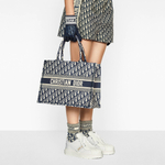 Сумка DIOR BookTote Oblique Tote, M1296ZRIW-M928