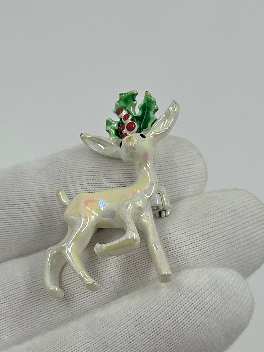 Брошь Олень