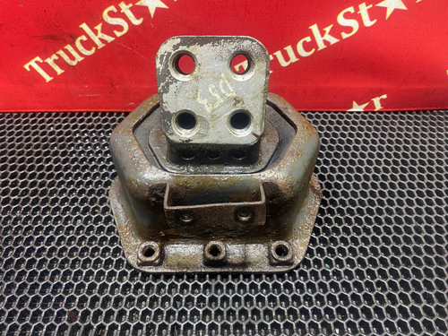 Подушка двигателя задняя