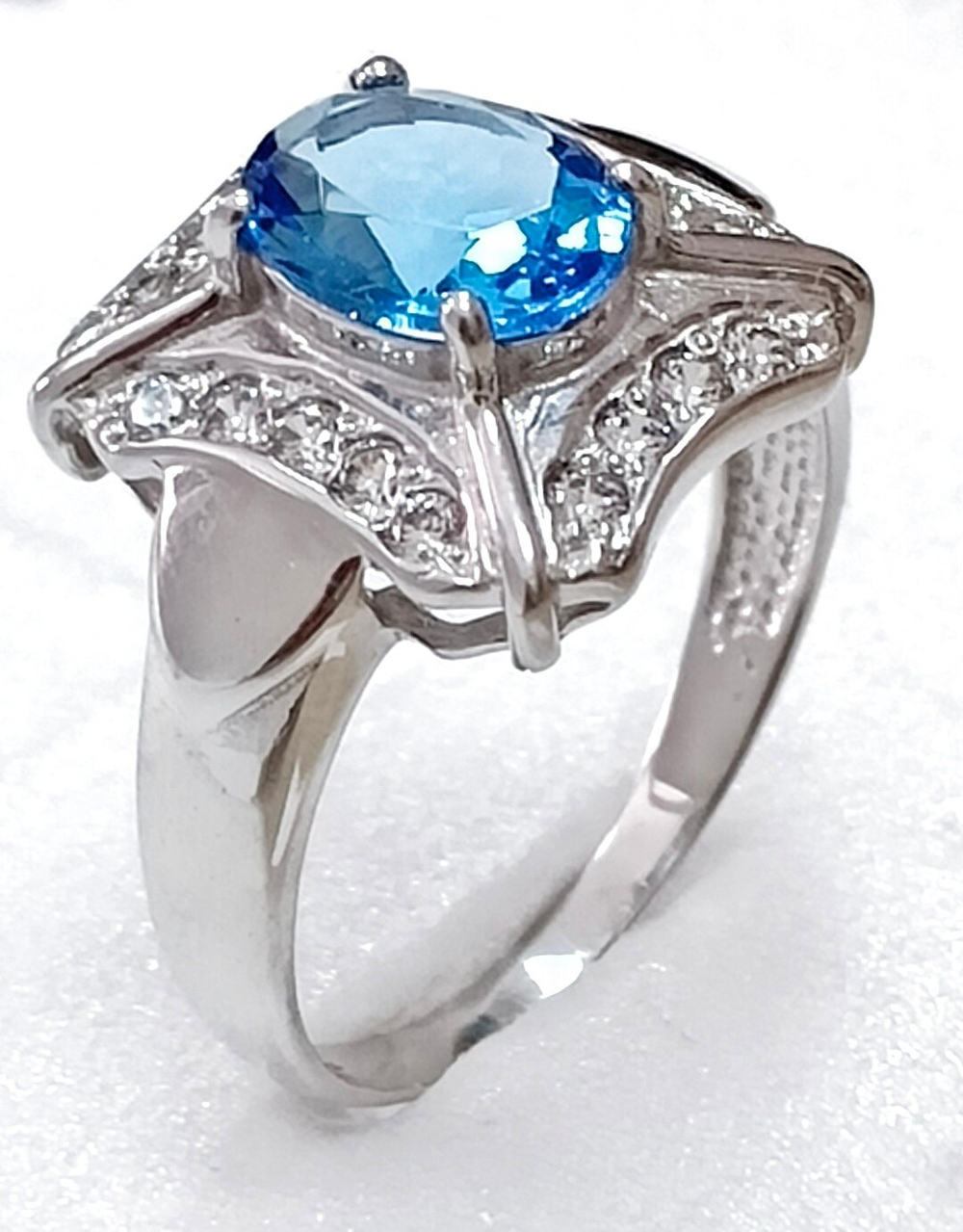 "Эстерелла" - ювелирное кольцо из серебра 925