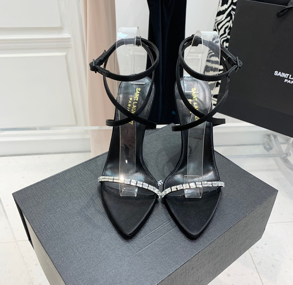 Saint Laurent Pumps