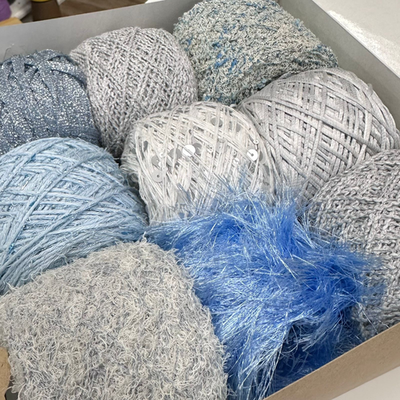 Набор итальянской фантазийной пряжи для топа, футболки, джемпера "ГРЁЗЫ"; Состав: хлопок, вискоза, деликатный люрекс, пайетки сатин; Общий вес: 500гр