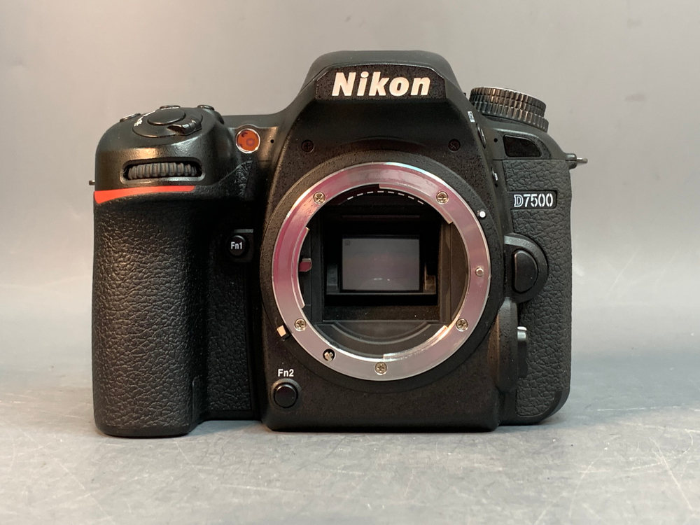 Nikon D7500 149.307 Кадров