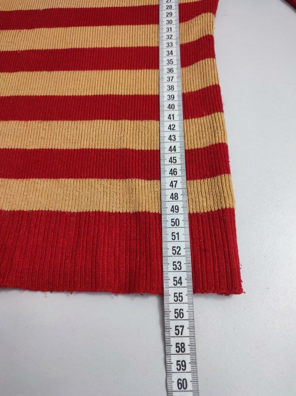 Свитер с шерстью 44 размер