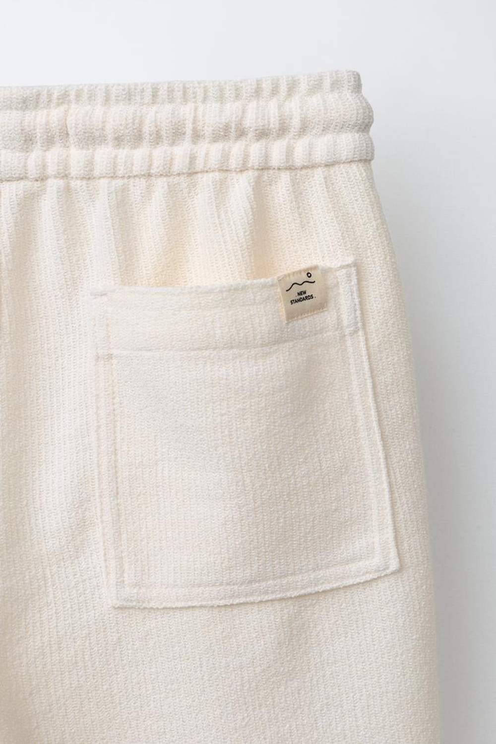 ZARA ШОРТЫ-БЕРМУДЫ В СТИЛЕ РУСТИК, ЭКРЮ
