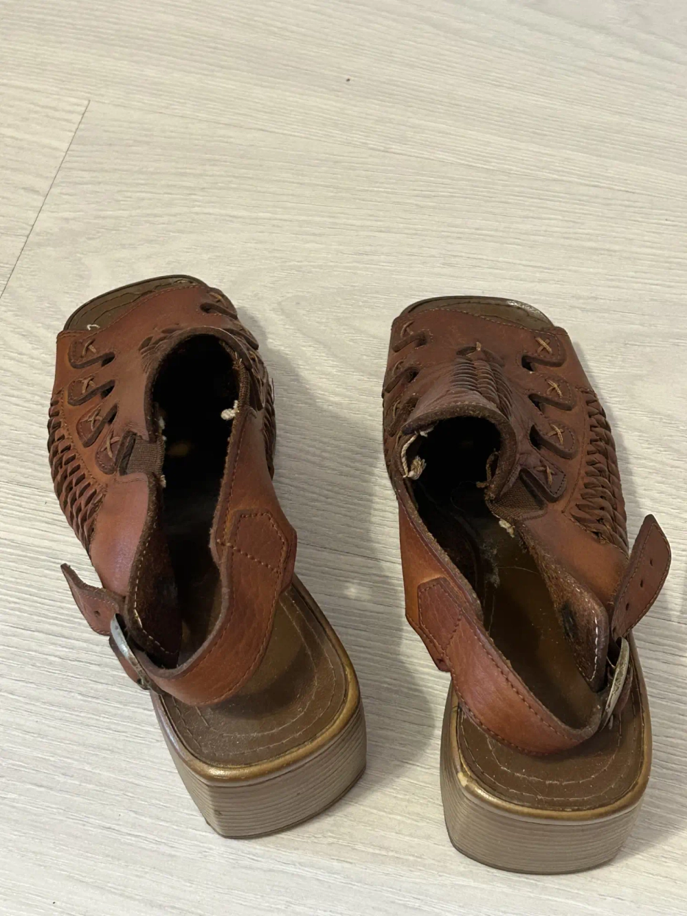 Женские кожаные сандалии на устойчивом каблуке BEST PU SOLE, коричневые, размер 36
