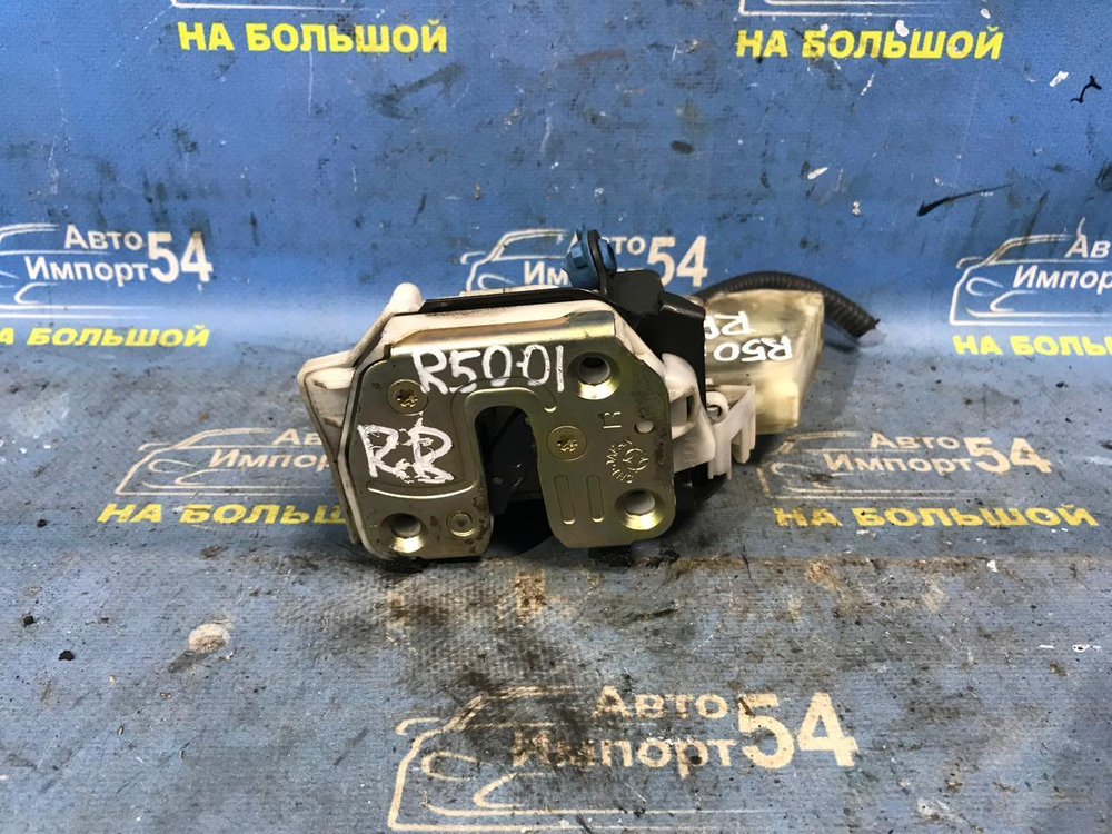 Замок двери задней правой NISSAN TERRANO 1996-2002