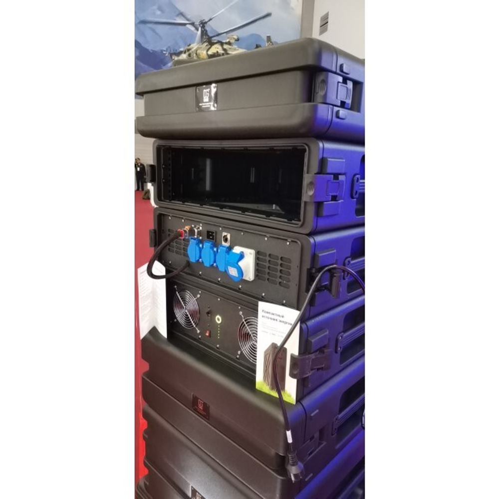 Компактный источник питания - накопитель мощностью до 15 кВт и емкостью до 12 Квт⋅ч