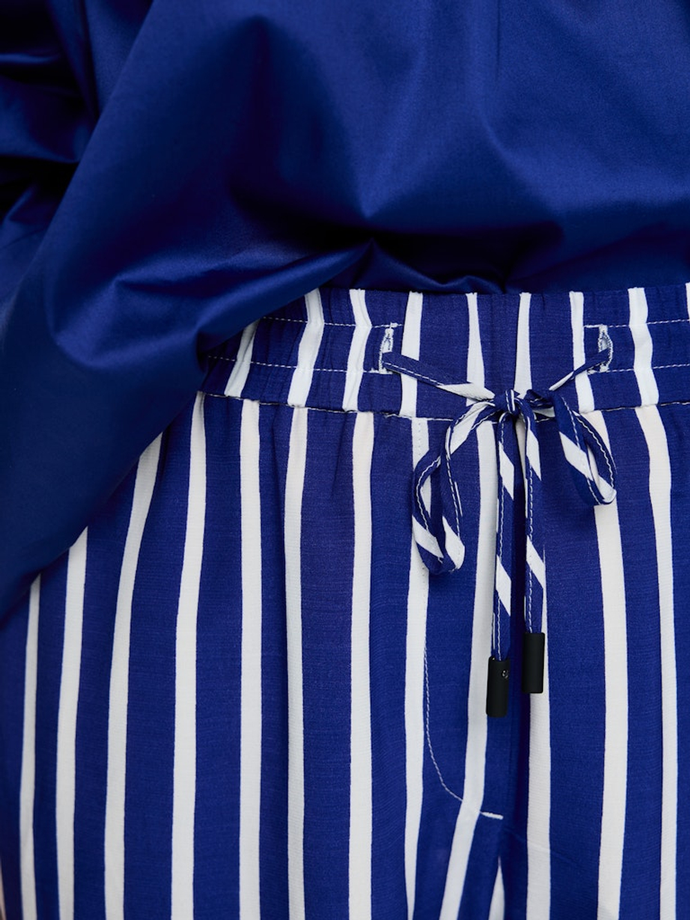 Marc-Cain-Ad_FrühjahrSommer-2026_757_AA-81.66-W42_4