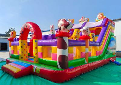 Коммерческий надувной батут «Весёлая компания»,  8*6*5 м.