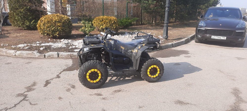 Квадроцикл бензиновый MOTAX GRIZLIK W200