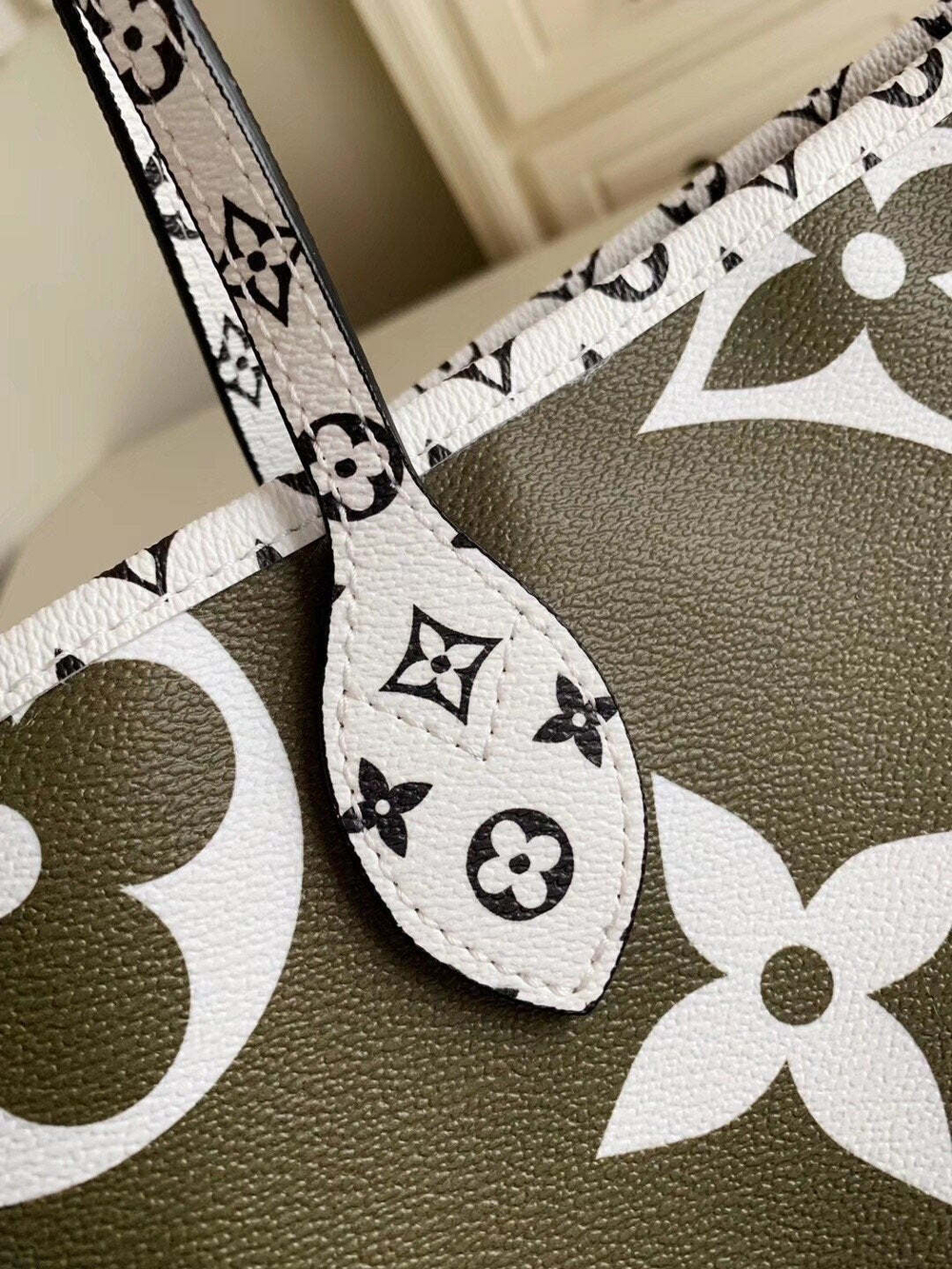 Louis Vuitton Neverfull MM