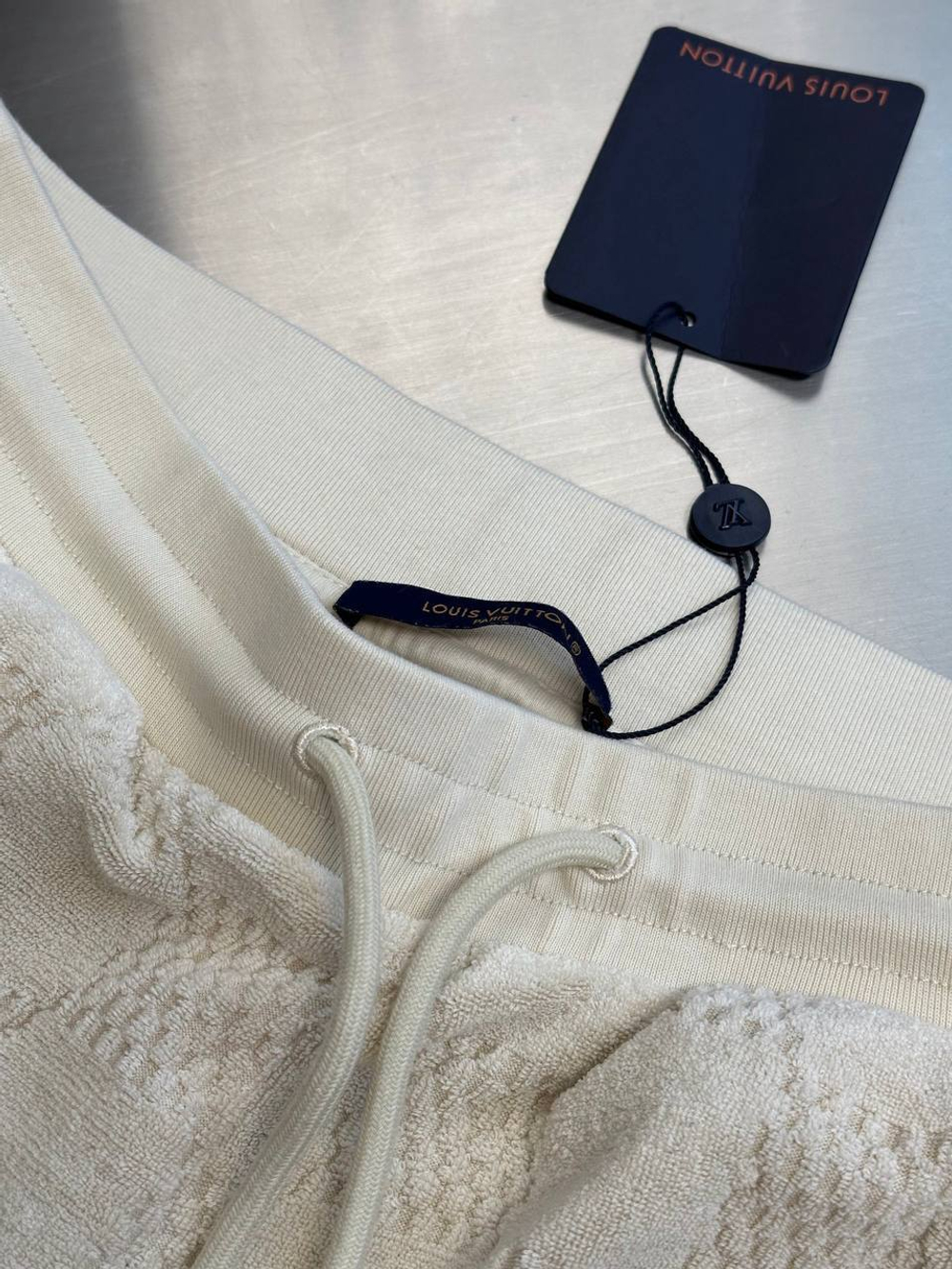 Костюм Louis Vuitton