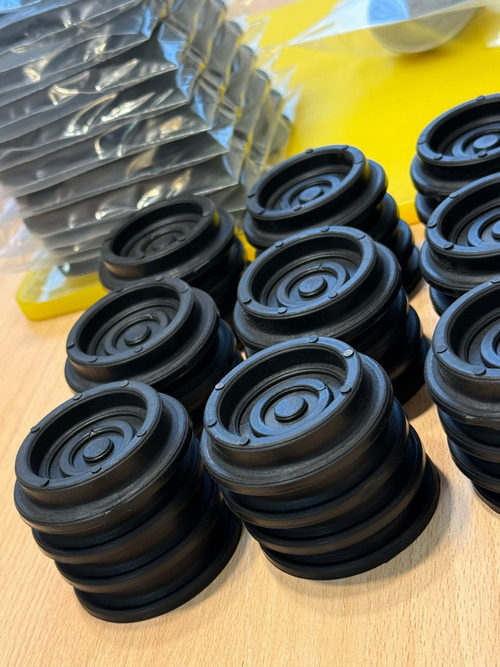 Антивибрационные подставки Silent Line черные комплект 4 шт