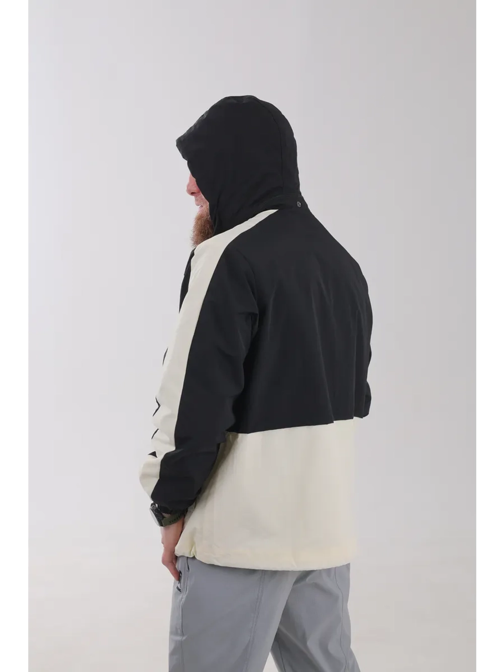 Куртка ветровка с капюшоном влагозащитная