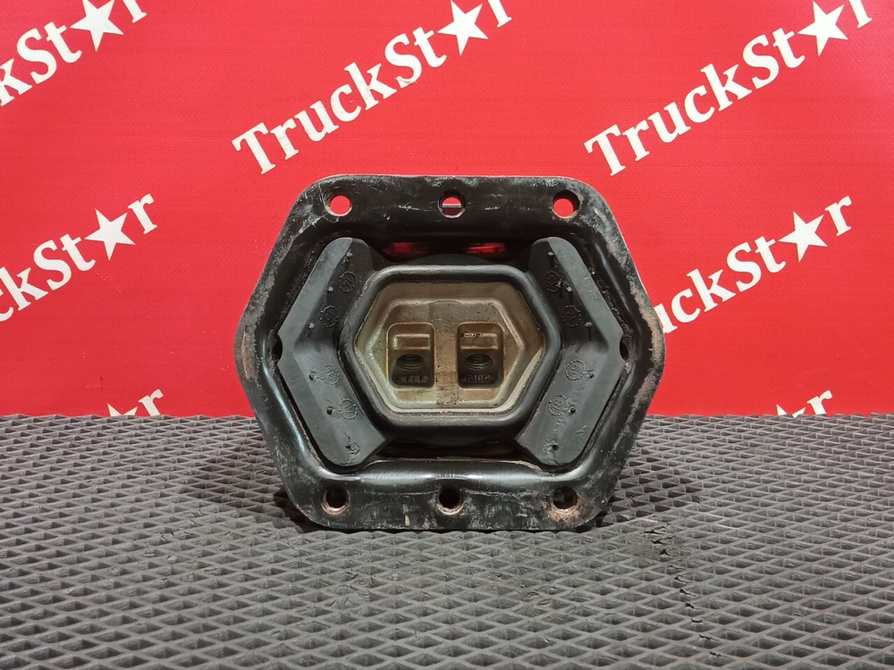 Подушка двигателя задняя 2020г.