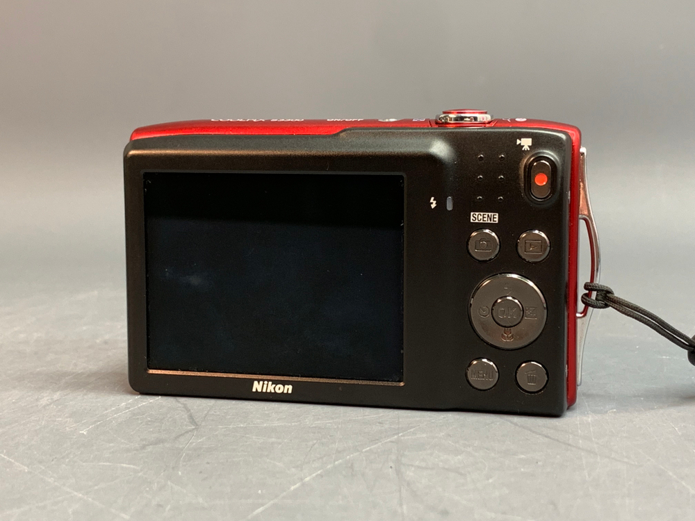 Nikon Coolpix S3300