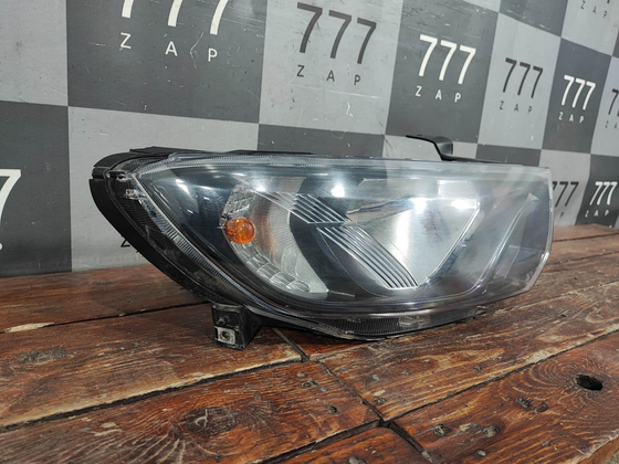 Фара правая LADA Granta 18-нв Б/У Оригинал 8450100856