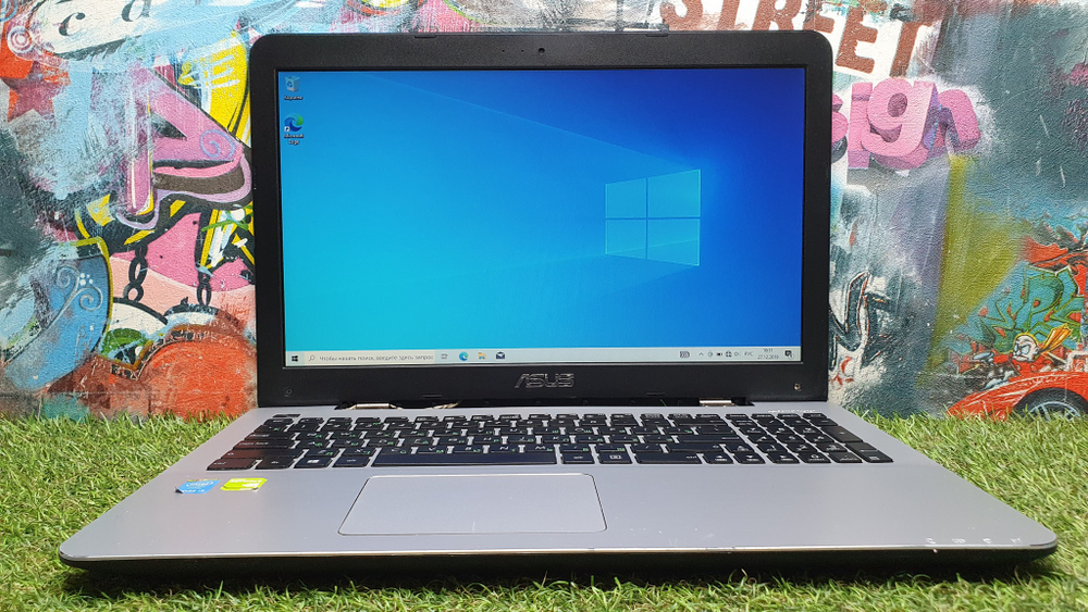 Ноутбук ASUS i3/6Gb/820M 2Gb