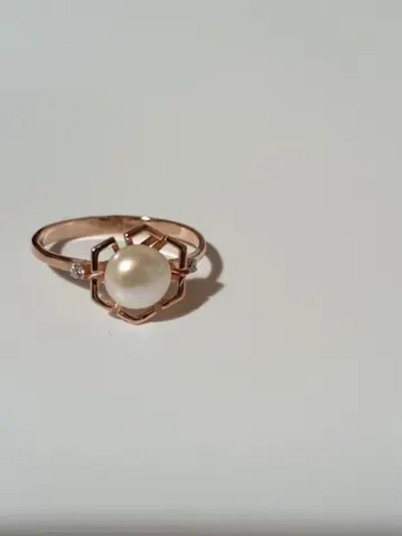 Кольцо серебряное с жемчугом