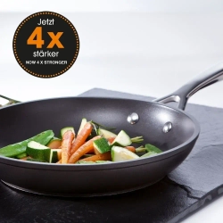 Le Creuset Сковорода с антипригарным покрытием 22 см.
