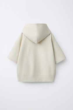 ZARA КОМПЛЕКТ ИЗ ТОЛСТОВКИ С КАПЮШОНОМ И ШОРТОВ ИЗ ТКАНИ ИНТЕРЛОК, ЦВЕТ СЛОНОВОЙ КОСТИ