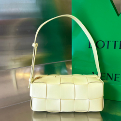 Bottega Veneta Small Brick Cassette 23 cm