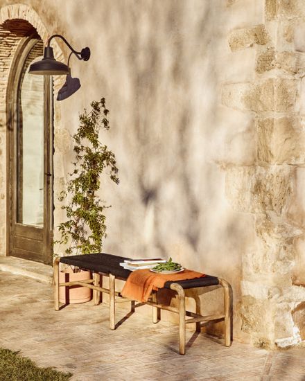 Скамейка Alipa из массива акации и веревки темно-серого цвета